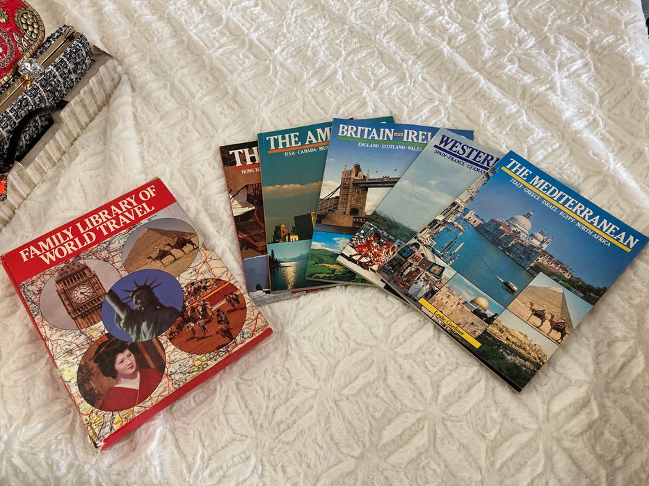 Family Library of World Travel 1985 set 26988