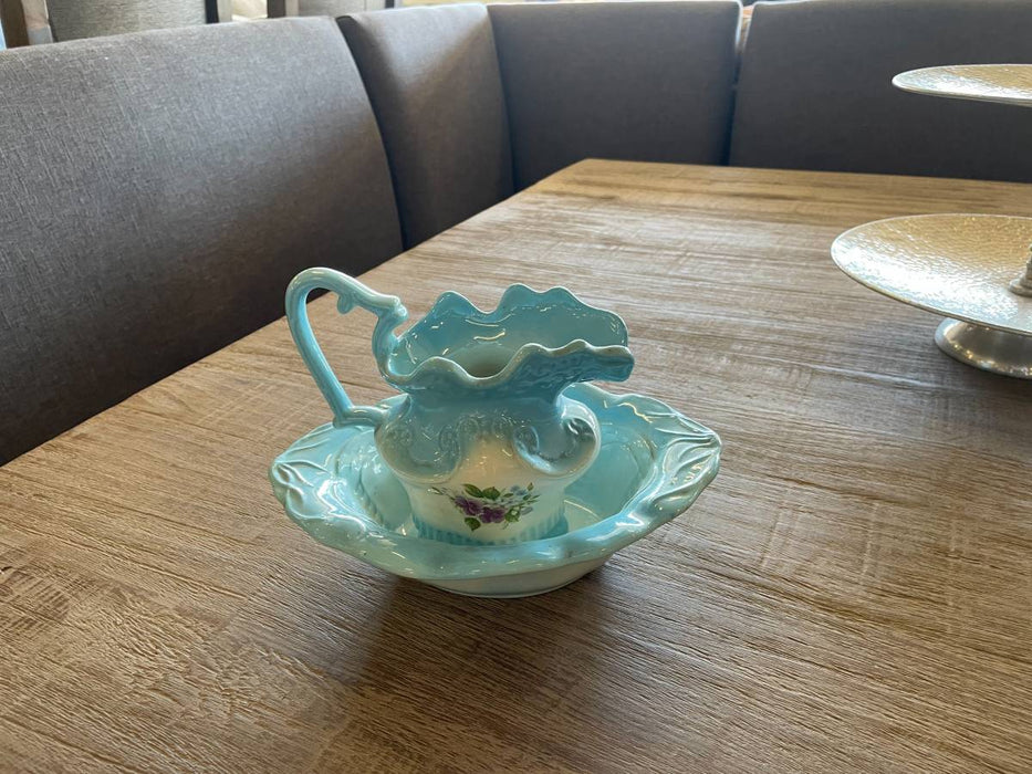 Vintage Arnels pitcher and basin 2pc set 33143