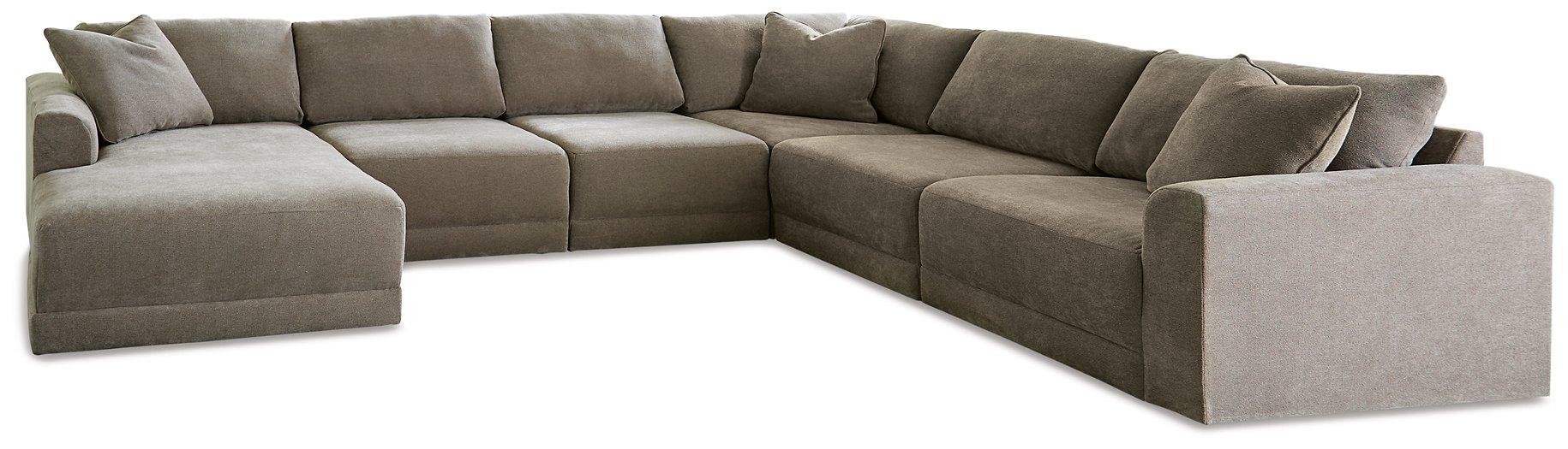 Raeanna Sectional with Chaise