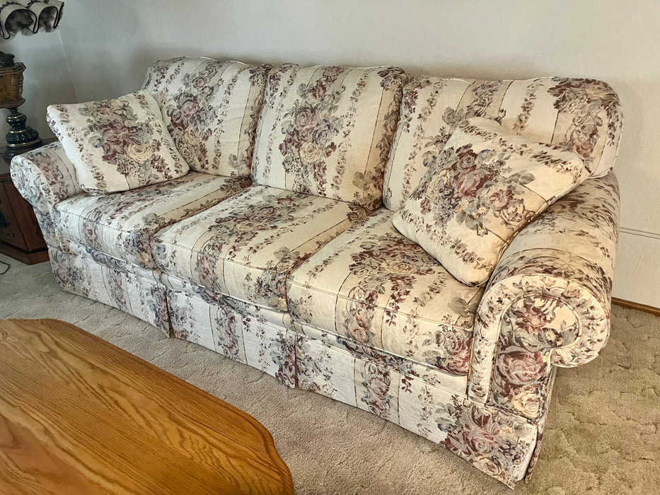 Broyhill sofa couch 32698