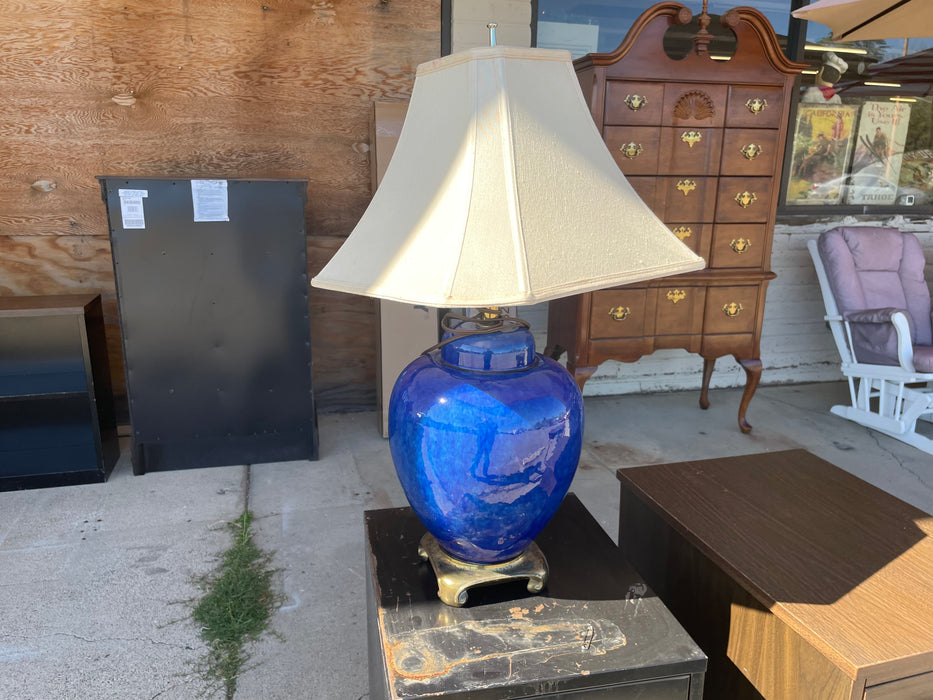 Beautiful blue table lamp with shade 32272