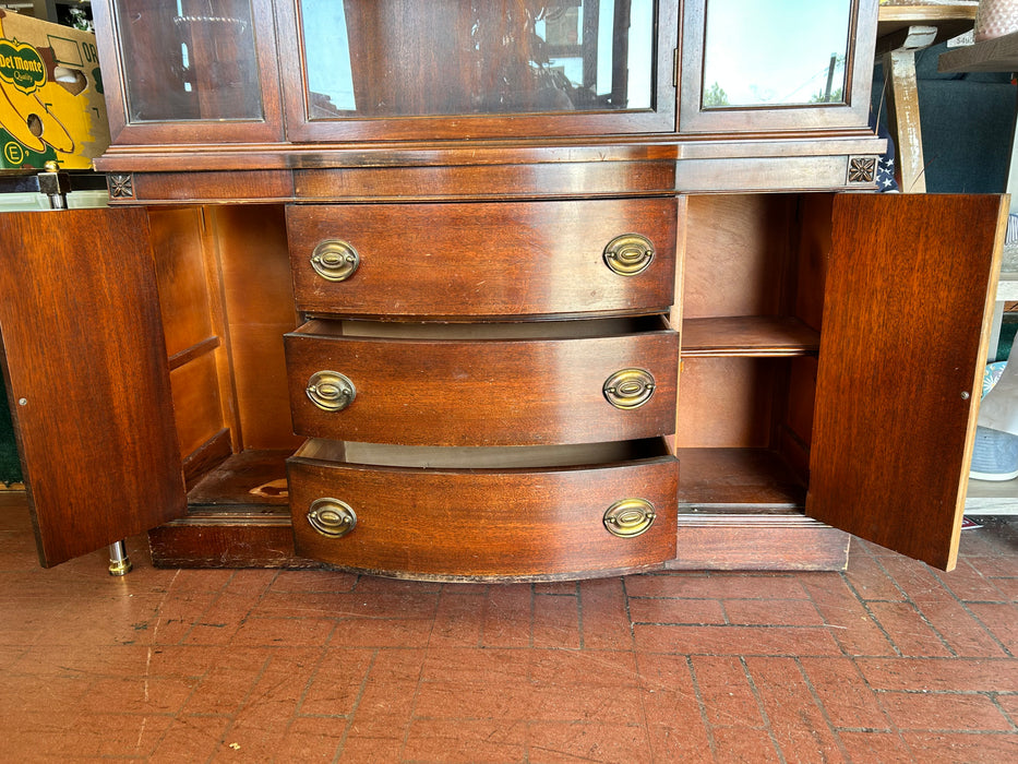 Drexel bow front china cabinet hutch 34172