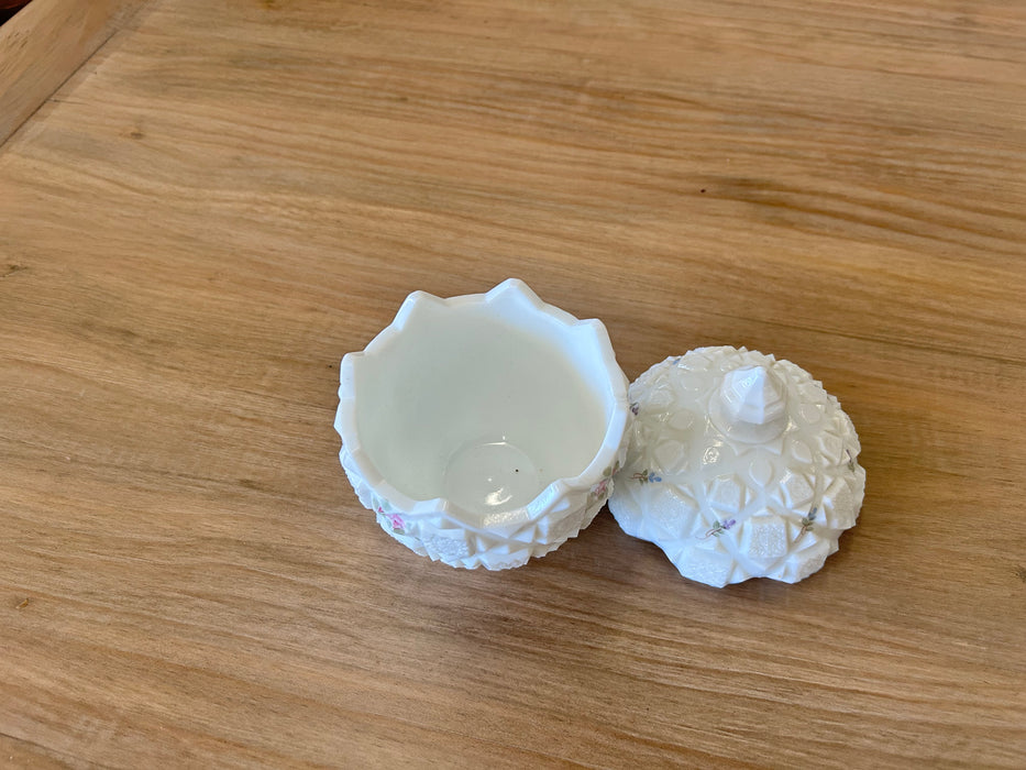 Westmoreland White Milk Glass Old Quilt Pattern Dish & Lid Hand Painted Flowers 33762