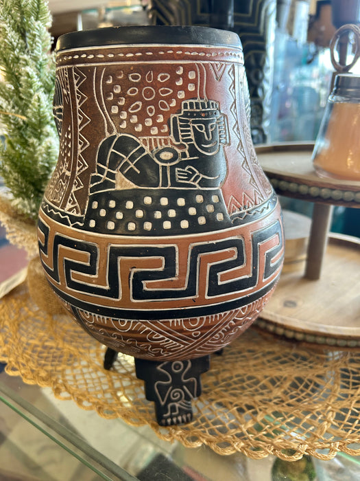 Vintage Brown and Black Mexican pottery tri pod vase 34183