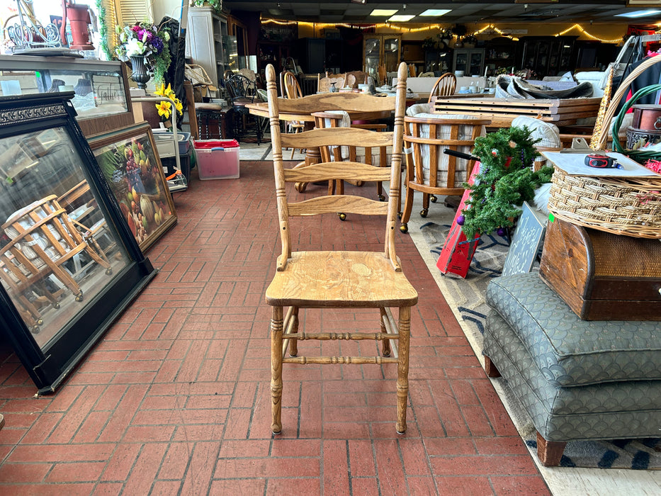 Wood kitchen or dining chair 33771