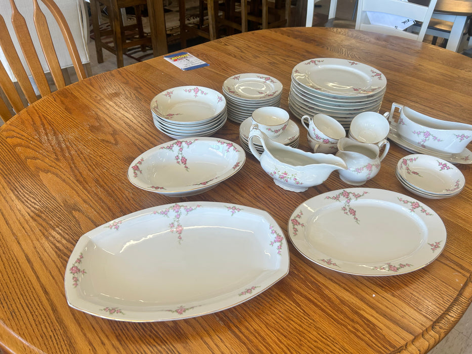 Rosalinda Heinrich & Co Bovarian 49pc dinnerware china set 33809