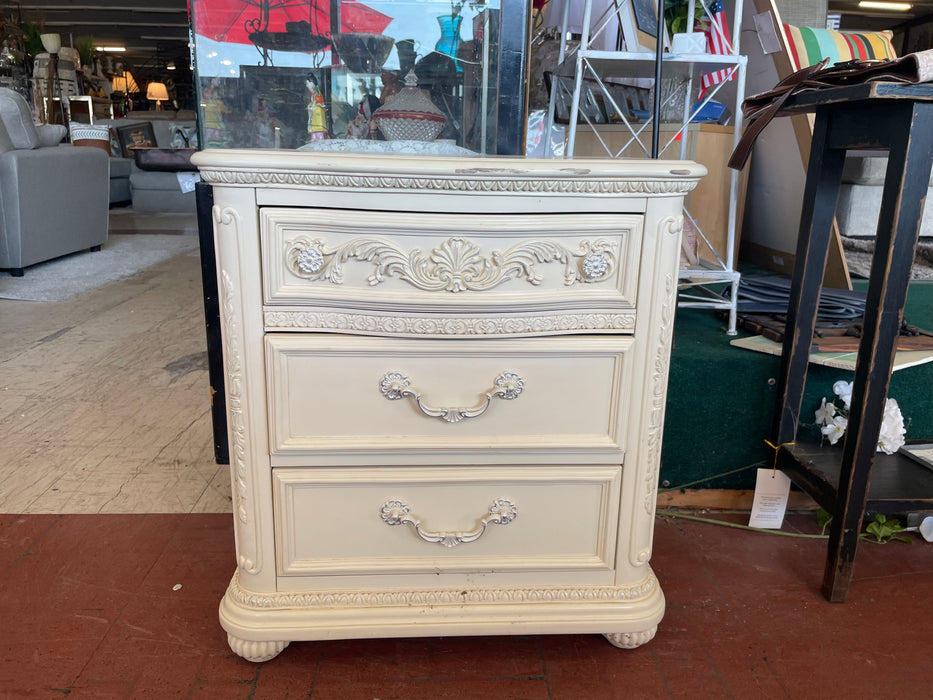 Jessica McClintock 3 drawer cuved front ornate white nightstand 32853