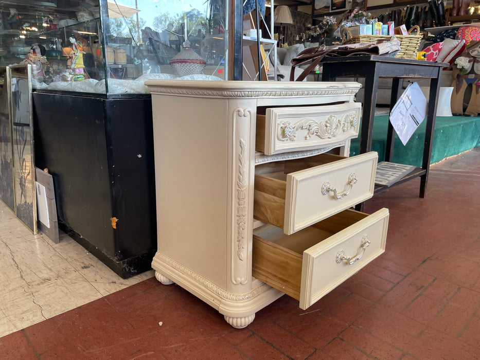 Jessica McClintock 3 drawer cuved front ornate white nightstand 32853