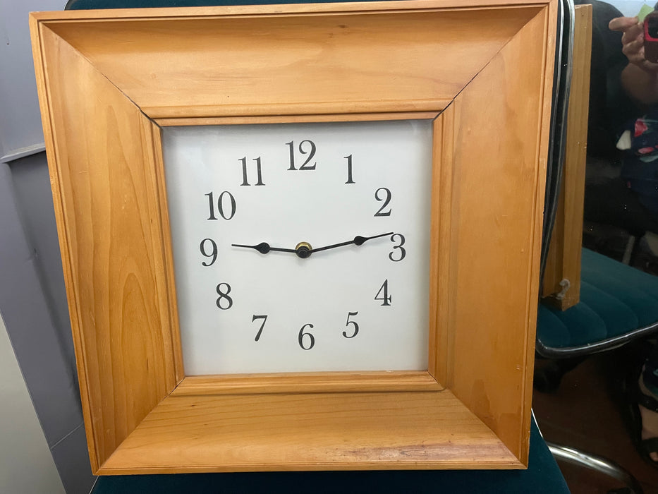 Wood framed clock 32915