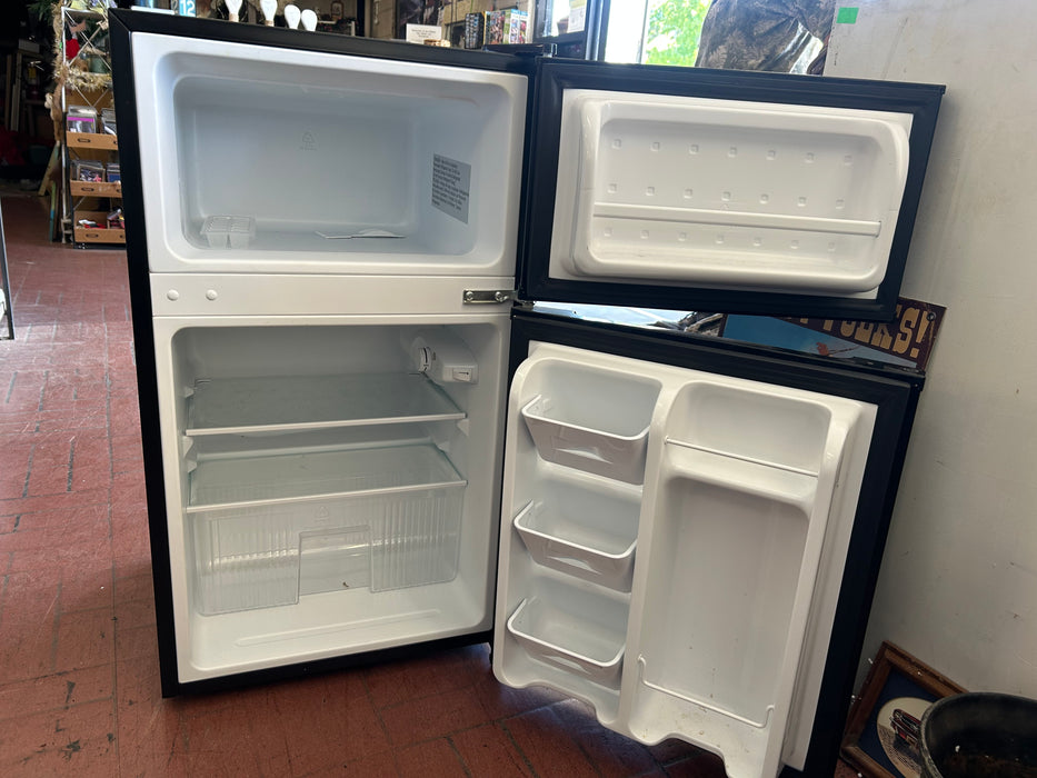 Arctic King mini small black fridge refrigerator 34380