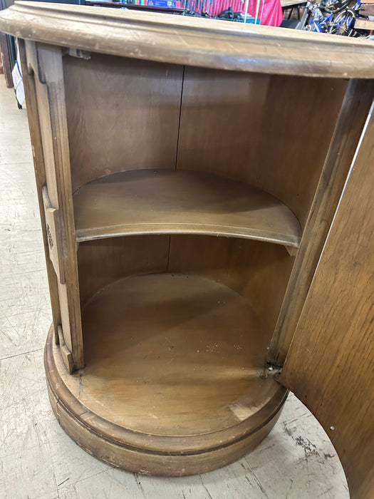 Small Drexel round circular end table with storage 34012