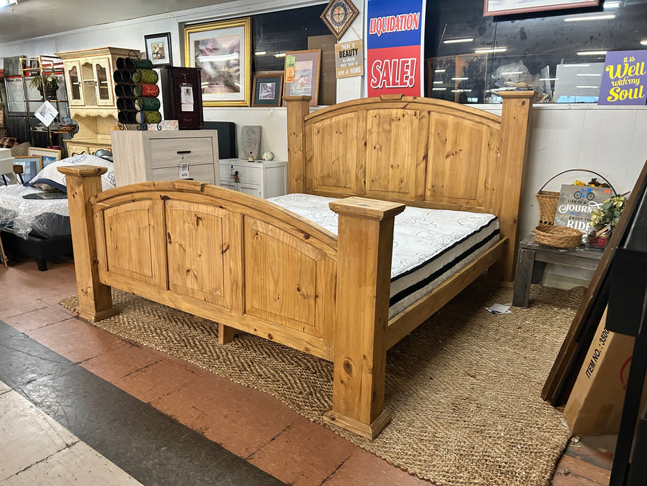 Wood king bed 34027