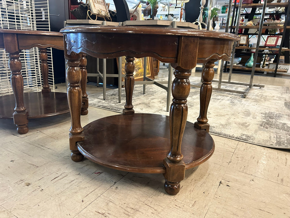 Wood round side end table with glass top 34034