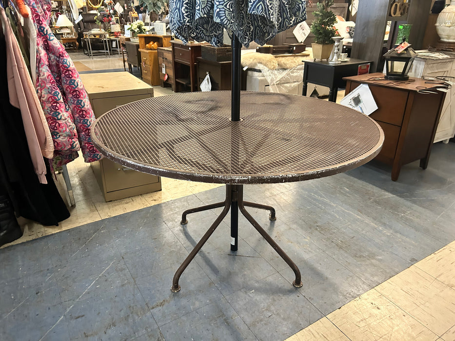 Metal dining patio table with umbrella 34040