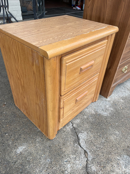 2 drawer nightstands 33316