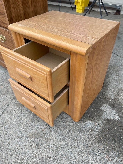 2 drawer nightstands 33316