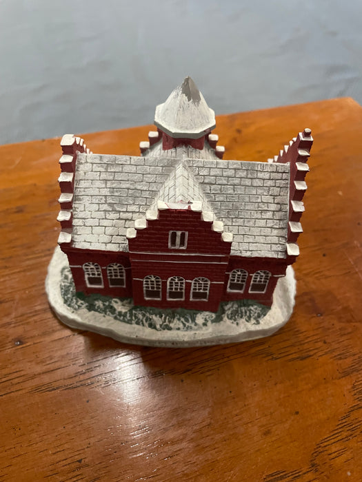 "The Town Offices" village figurine 33335