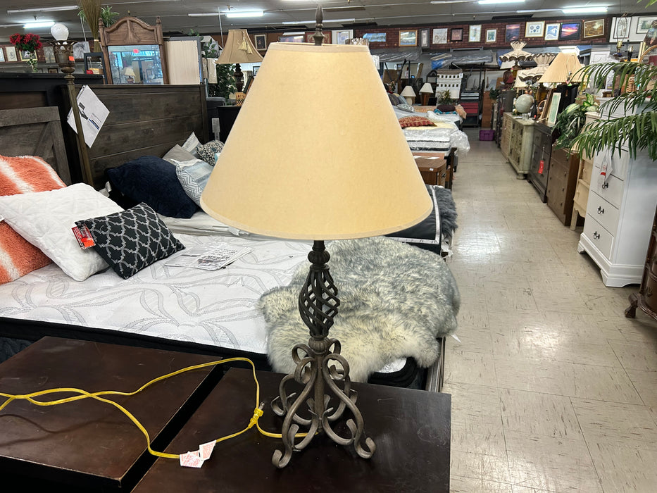 Iron scroll lamp 34057