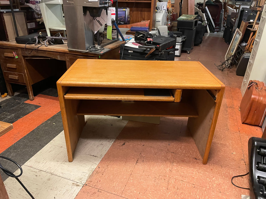 Wood computer desk 33347