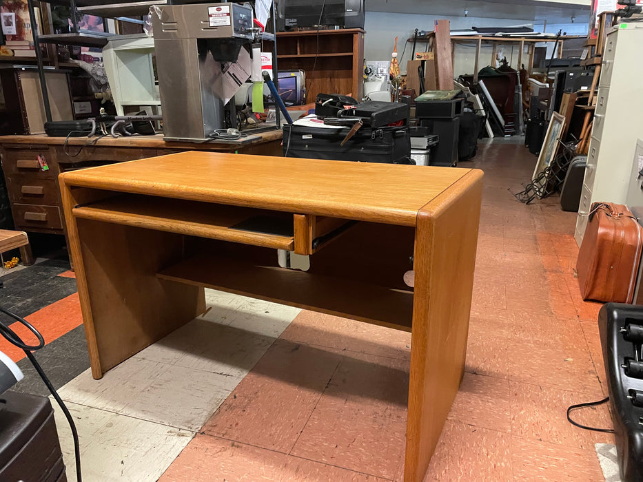 Wood computer desk 33347