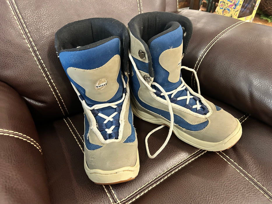 Limited US size 10 snowboarding boots for snowboard 34159