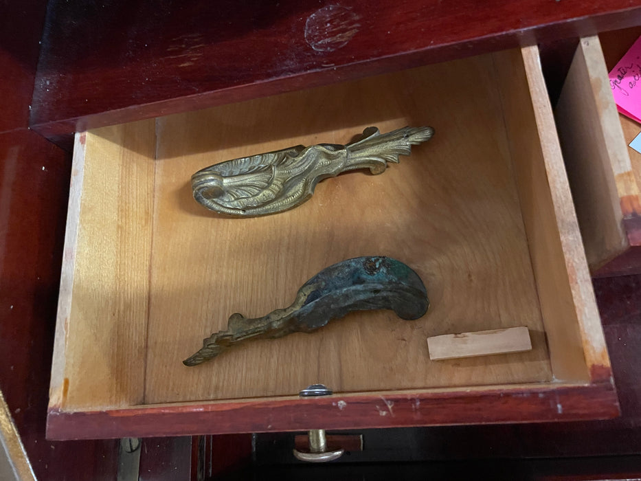 Antique French Louis XV writing desk 32986