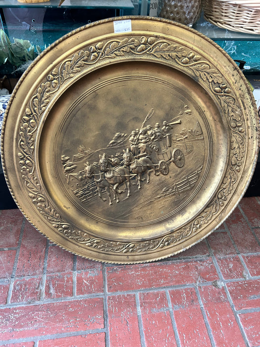 Vintage brass horse and buggy wall plate 33495
