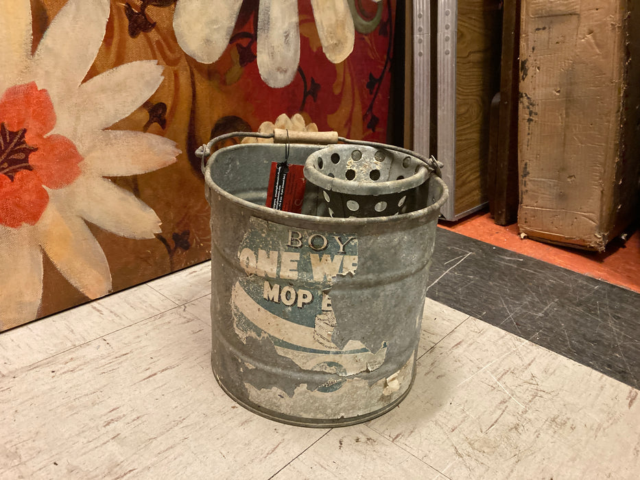 Vintage metal mop bucket 32095