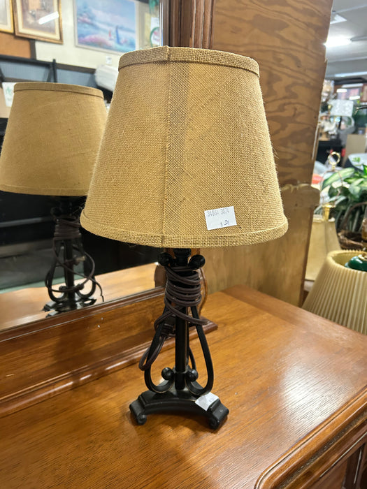 Small desk lamp with metal base 34064