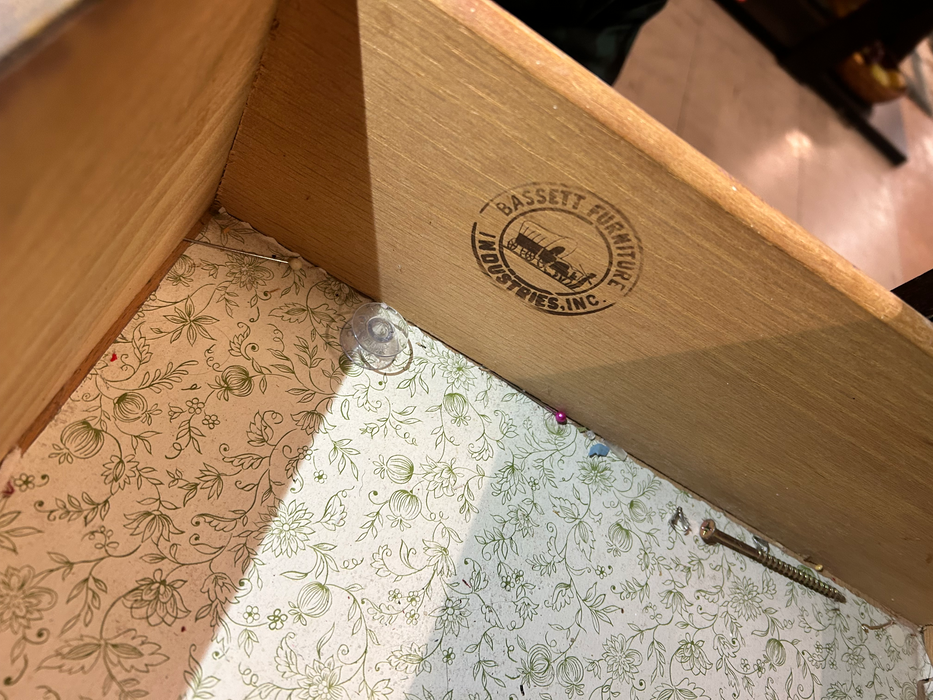 Welgrove flip top desk 34106