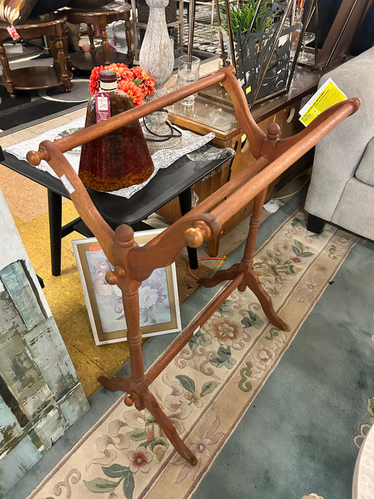 Vintage wooden quilt rack 34072