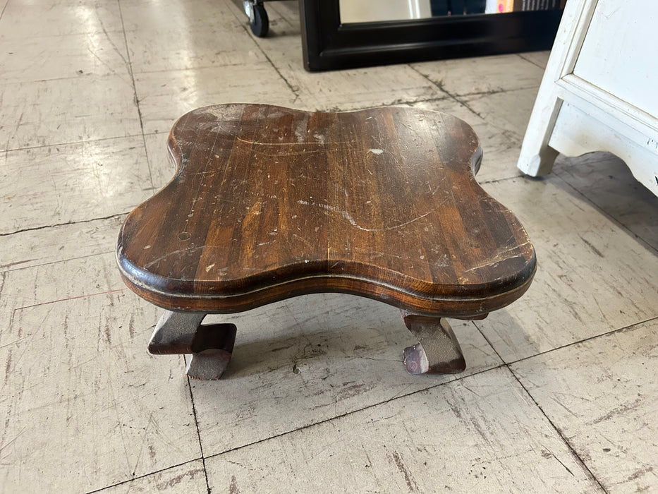 Small wooden clover shaped stool 34087
