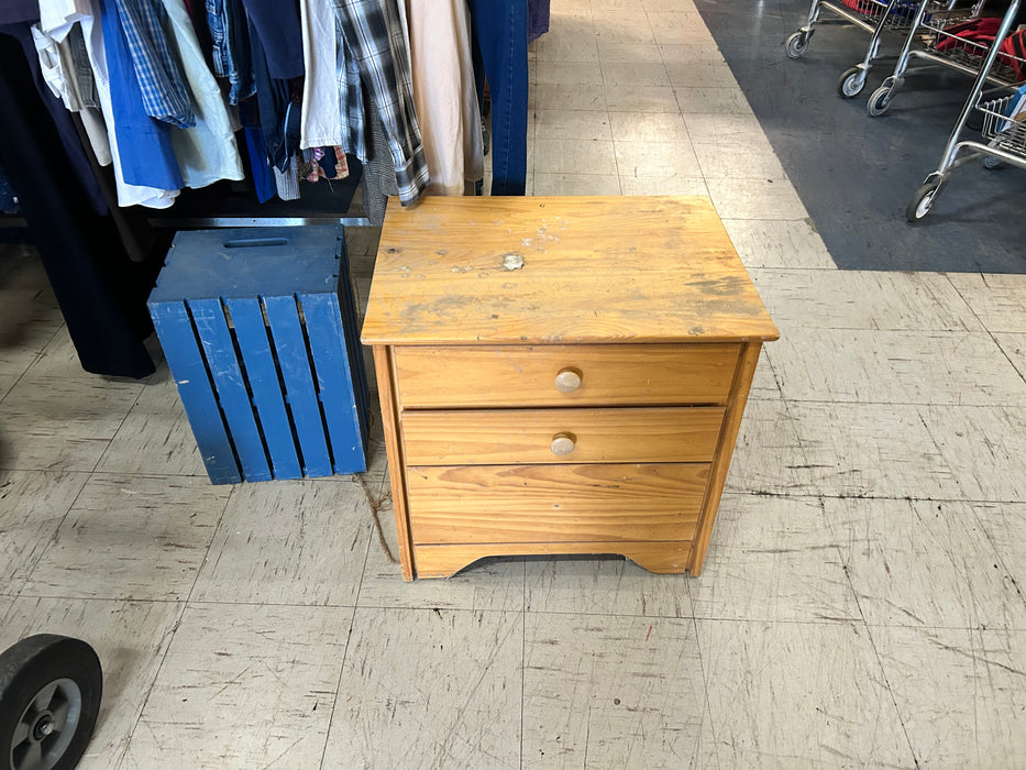 Wood 3 drawer nightstand 34099