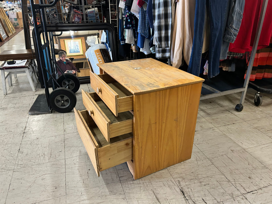 Wood 3 drawer nightstand 34099