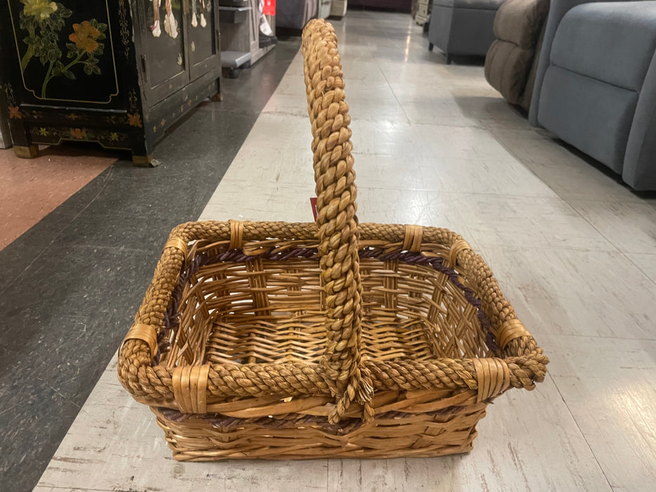 Large wicker basket w/ handle 31868