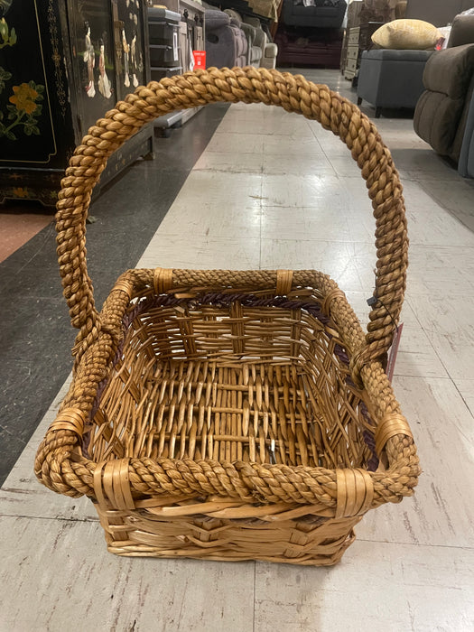 Large wicker basket w/ handle 31868