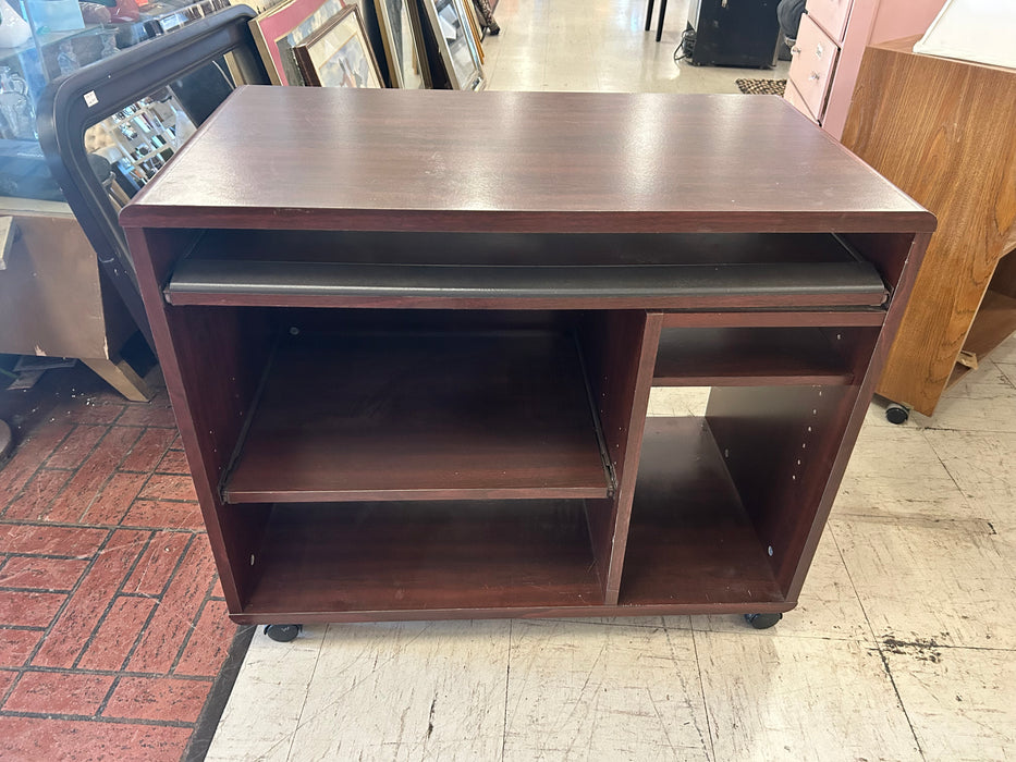 Small computer desk on casters 34133