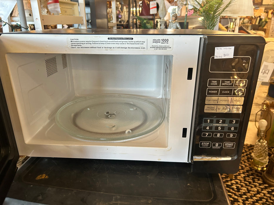 Emmerson black microwave 34135