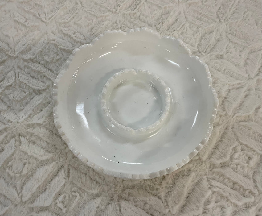 Fenton white hobnail chips and salsa dish vintage made in 1969 30388