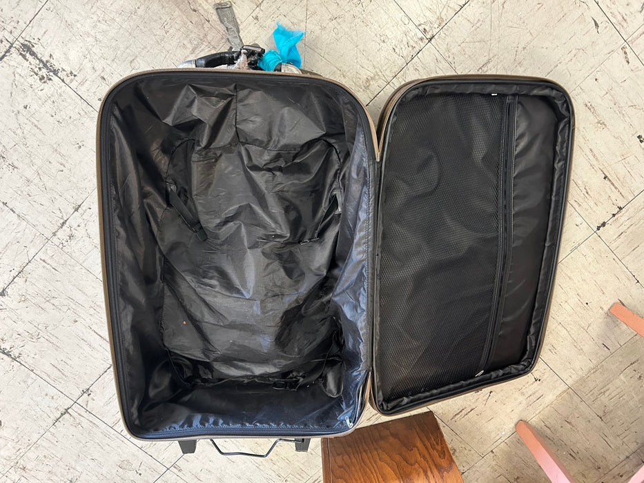 Amax luggage on wheels 34156