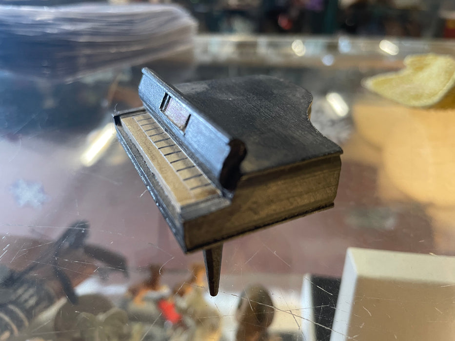 Miniature piano decor 31967