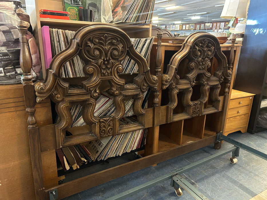 Wood Eastern/standard king headboard and frame 34364