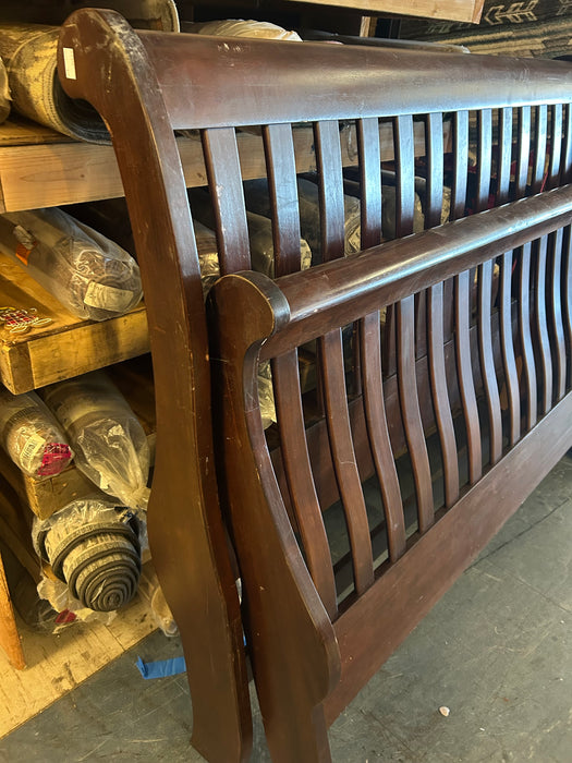Queen sleigh style bed 34358