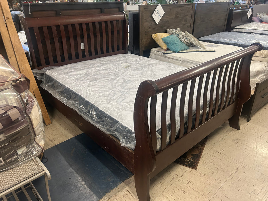 Queen sleigh style bed 34358