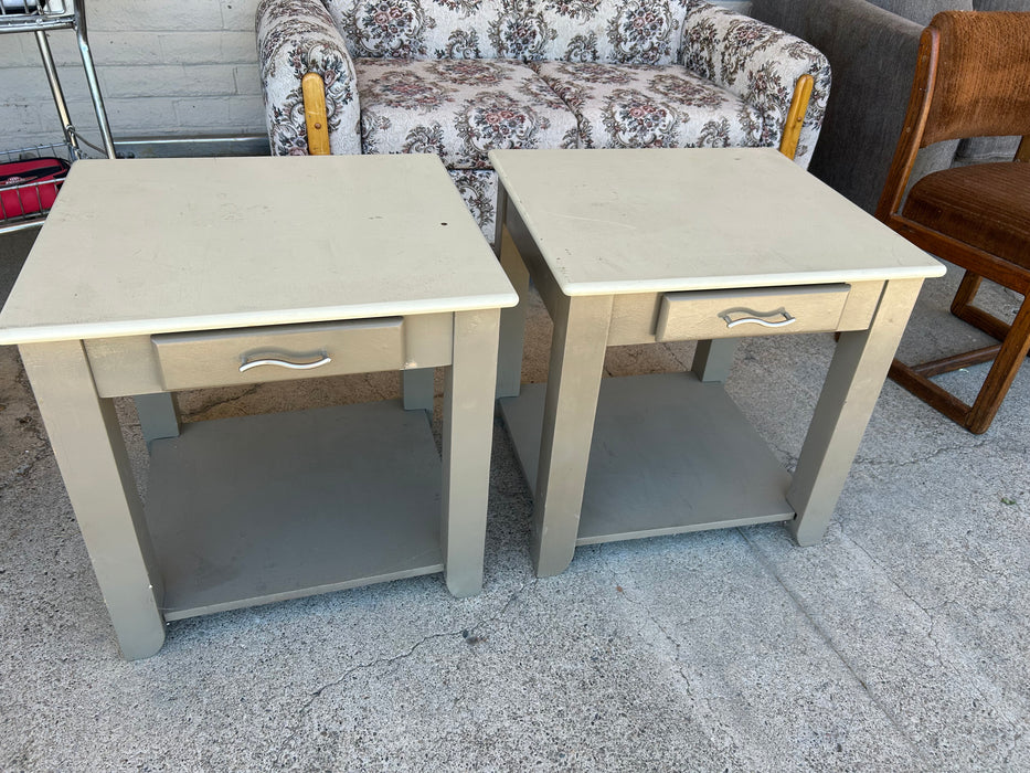 Light gray two tone one drawer side end tables/nightstands 34295