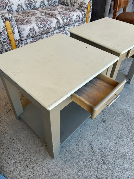 Light gray two tone one drawer side end tables/nightstands 34295