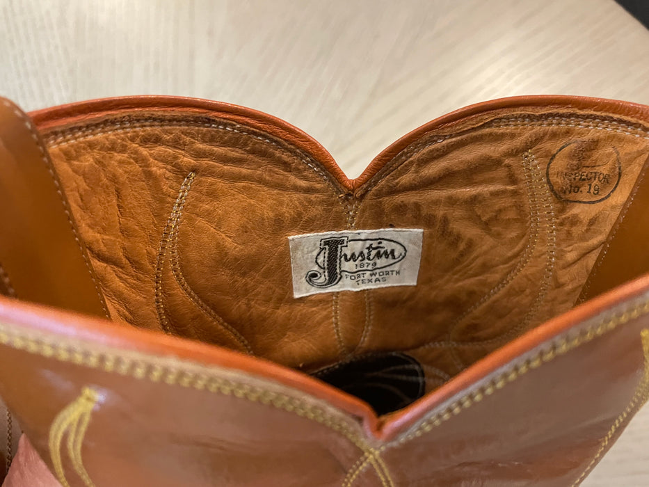 Justin boots size 8 B 30941