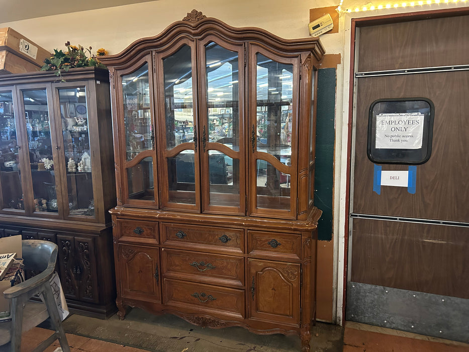 Lexington lighted 5 drawer china hutch with 2 glass shelves 34304