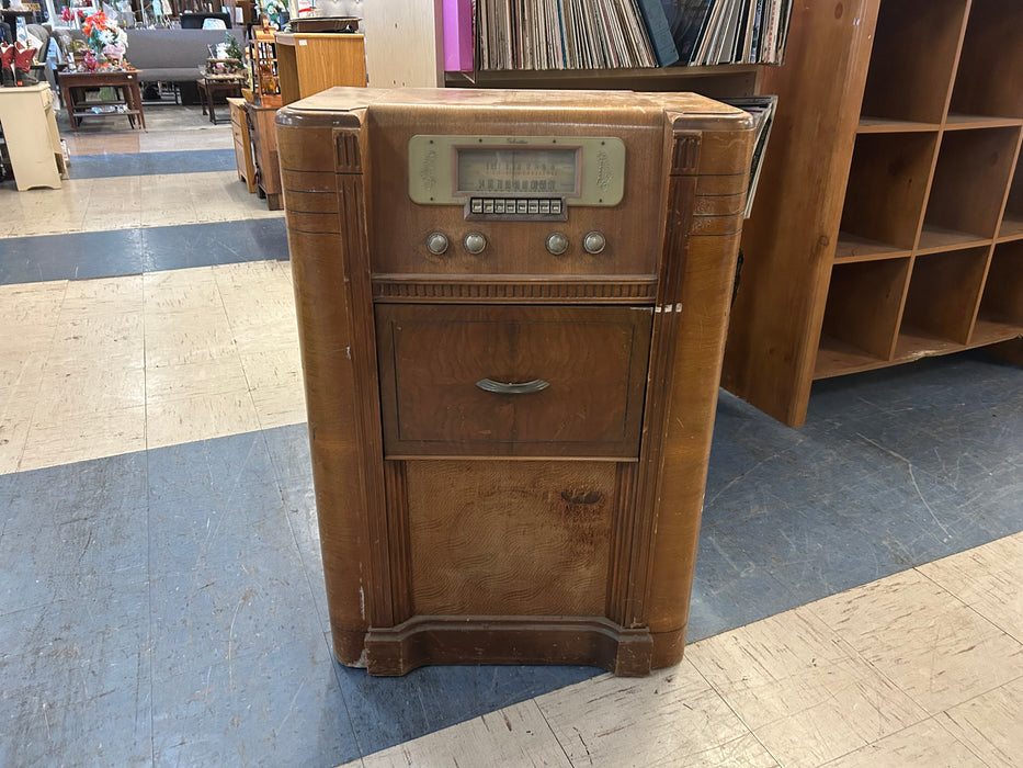 Art Deco vintage wood stereo console Silvertone 34300