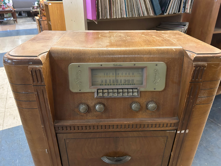 Art Deco vintage wood stereo console Silvertone 34300